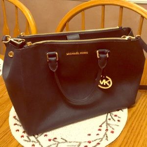 Michael Kors Navy Blue Crossbody— Barely Used!